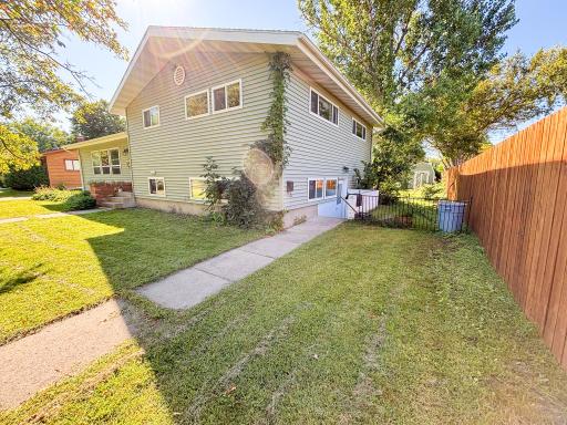 1411 22nd Avenue S, Moorhead, MN 56560