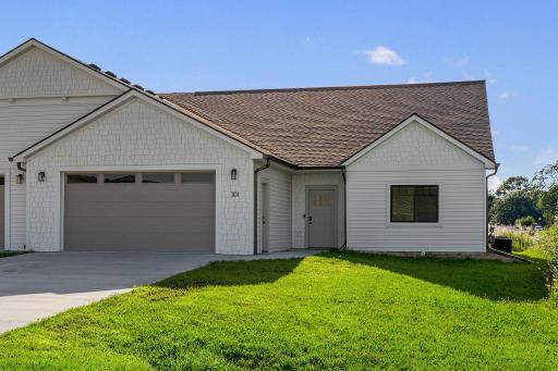 301 Stoddard Street S, Houston, MN 55943