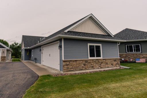 431 Pintail Circle, Annandale, MN 55302