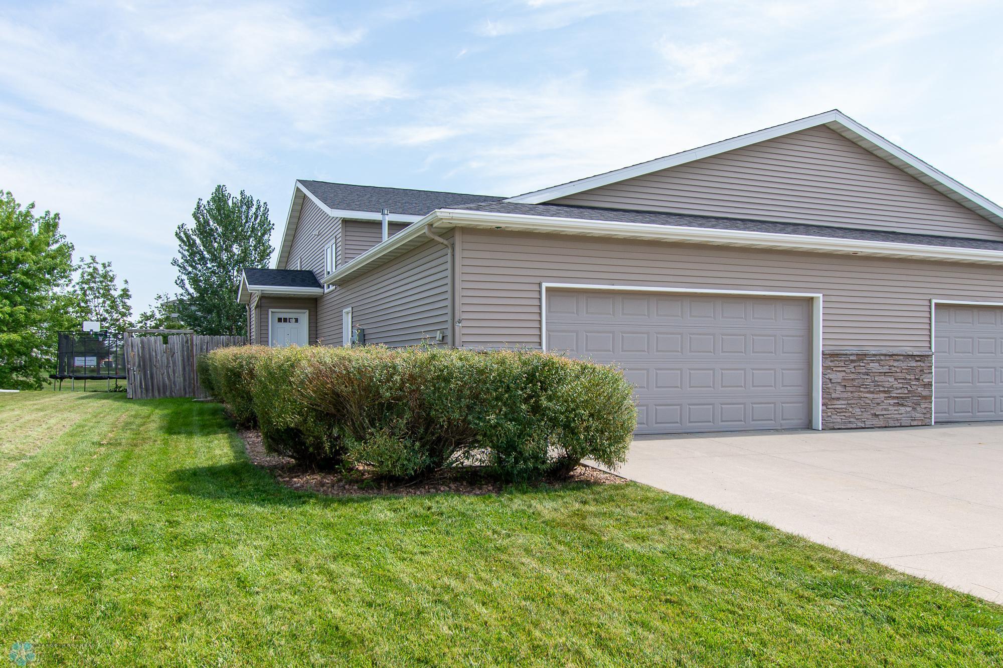 3670 Harrison Street S, Fargo, ND 58104