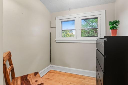 Bonus area at top of stairs - small office, storage or other multi-use space