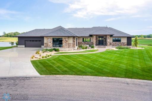 446 Trent Jones Drive, Oxbow, ND 58047