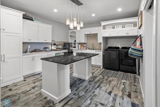 446 Trent Jones Drive, Oxbow, ND 58047