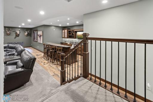 446 Trent Jones Drive, Oxbow, ND 58047