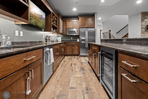 446 Trent Jones Drive, Oxbow, ND 58047