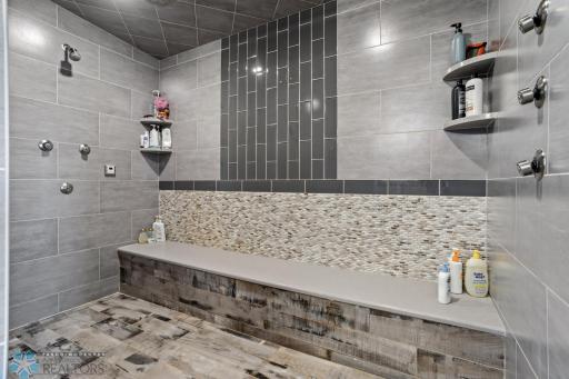 446 Trent Jones Drive, Oxbow, ND 58047