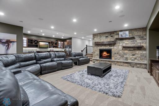 446 Trent Jones Drive, Oxbow, ND 58047