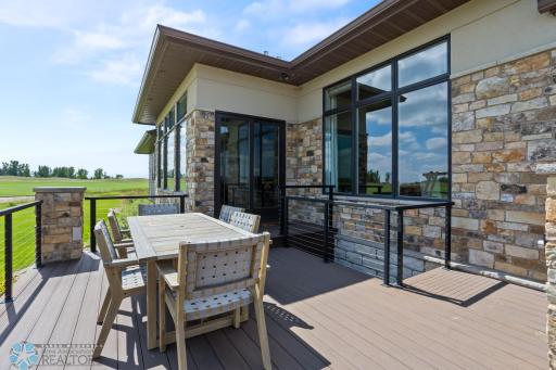 446 Trent Jones Drive, Oxbow, ND 58047