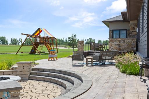 446 Trent Jones Drive, Oxbow, ND 58047