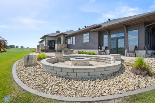 446 Trent Jones Drive, Oxbow, ND 58047
