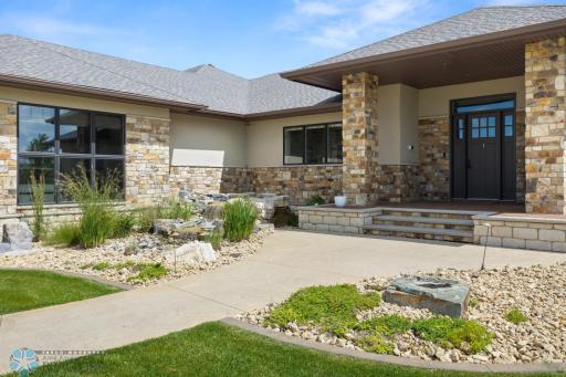 446 Trent Jones Drive, Oxbow, ND 58047