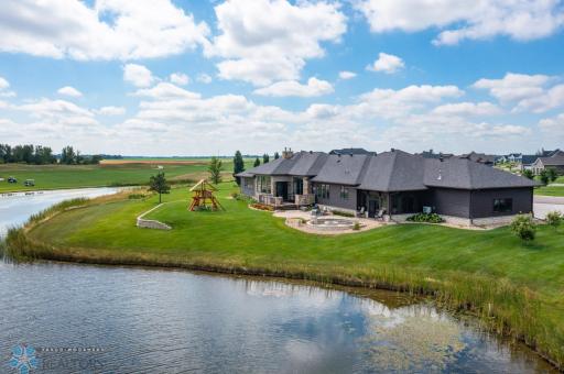 446 Trent Jones Drive, Oxbow, ND 58047