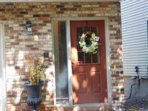 53 Garden Drive, Burnsville, MN 55337