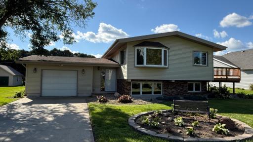 417 3rd Avenue SE, Mazeppa, MN 55956