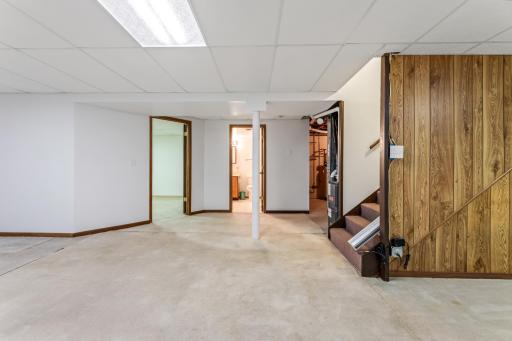 429 S 1st Street, La Crescent, MN 55947