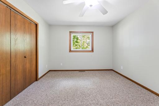 429 S 1st Street, La Crescent, MN 55947