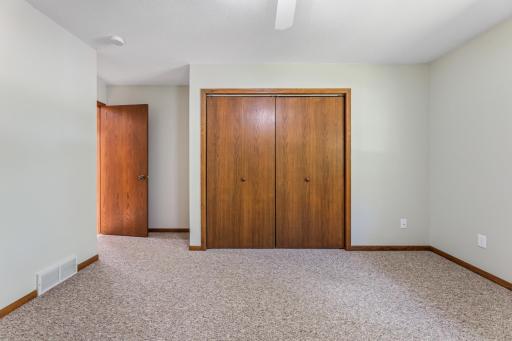429 S 1st Street, La Crescent, MN 55947