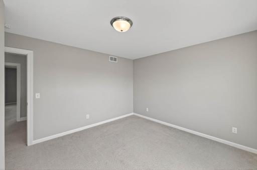 11102 41st Street Circle N, Lake Elmo, MN 55042