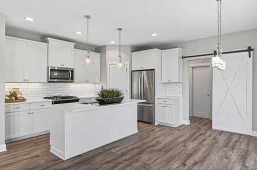 11102 41st Street Circle N, Lake Elmo, MN 55042