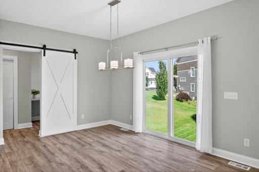 11102 41st Street Circle N, Lake Elmo, MN 55042