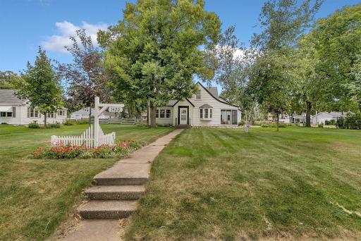 1420 Broadway Avenue S, Sauk Rapids, MN 56379