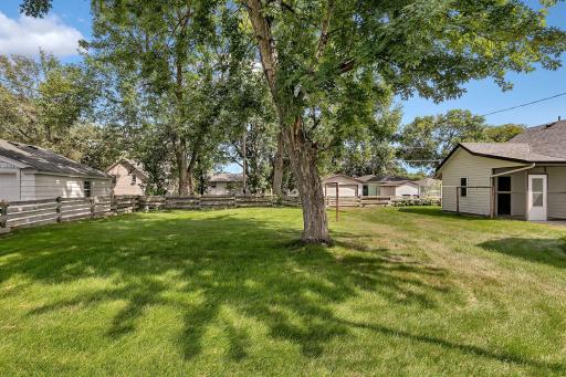 1420 Broadway Avenue S, Sauk Rapids, MN 56379