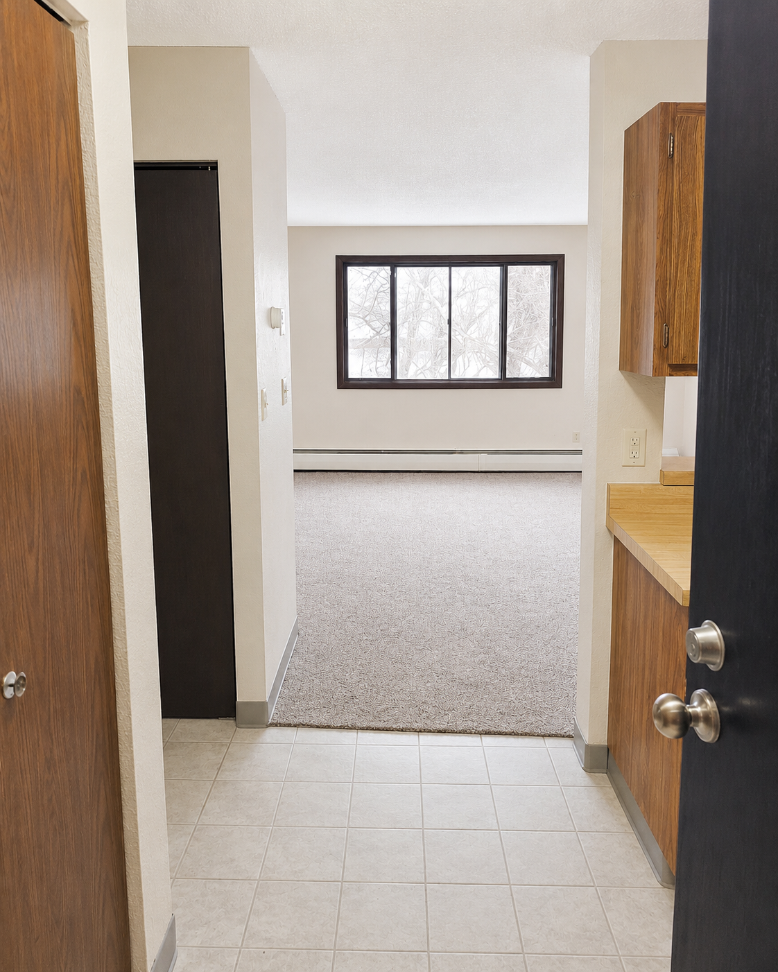 Tanglewood Estates 1-BR Entry.png