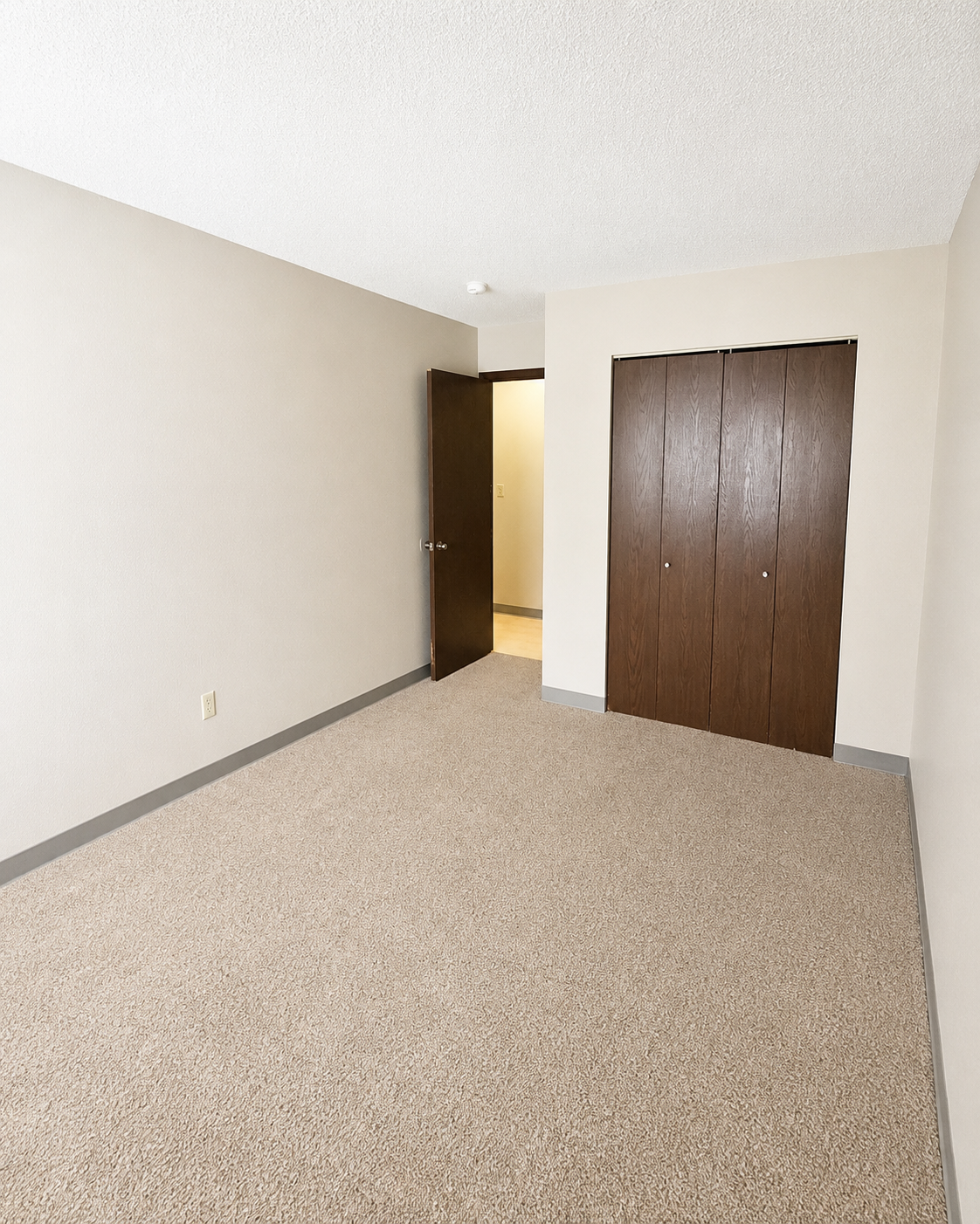 Tanglewood Estates 1-BR Bedroom.png