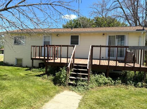 201 2nd Street N, Darfur, MN 56022