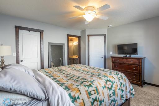 2920 7th Avenue N, Moorhead, MN 56560