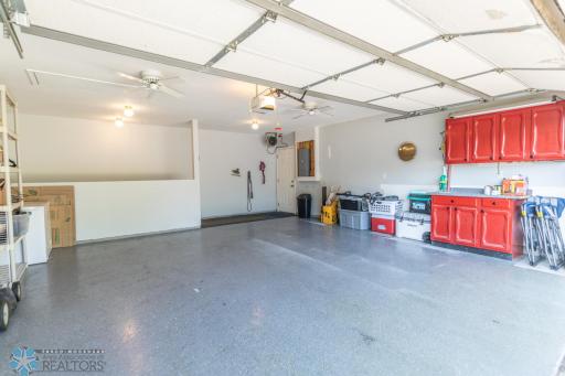 2920 7th Avenue N, Moorhead, MN 56560