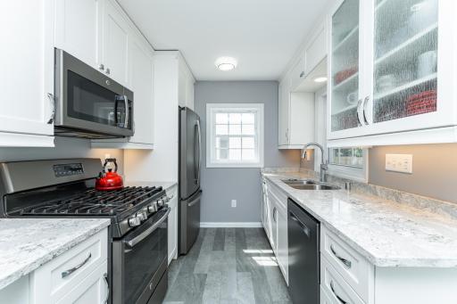 405 18 1/2 Avenue SW, Rochester, MN 55902