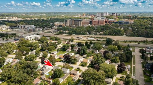 405 18 1/2 Avenue SW, Rochester, MN 55902