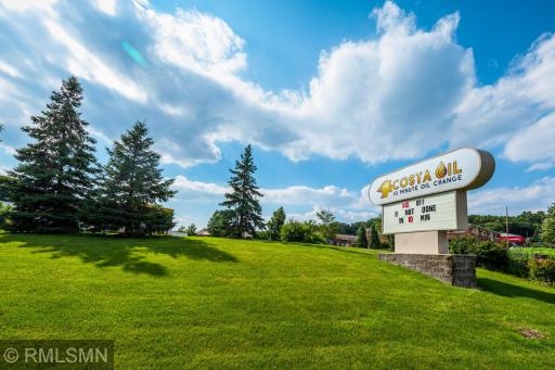 7479 Egan Drive, Savage, MN 55378