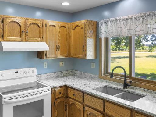 15605 28th Avenue, South Haven, MN 55382