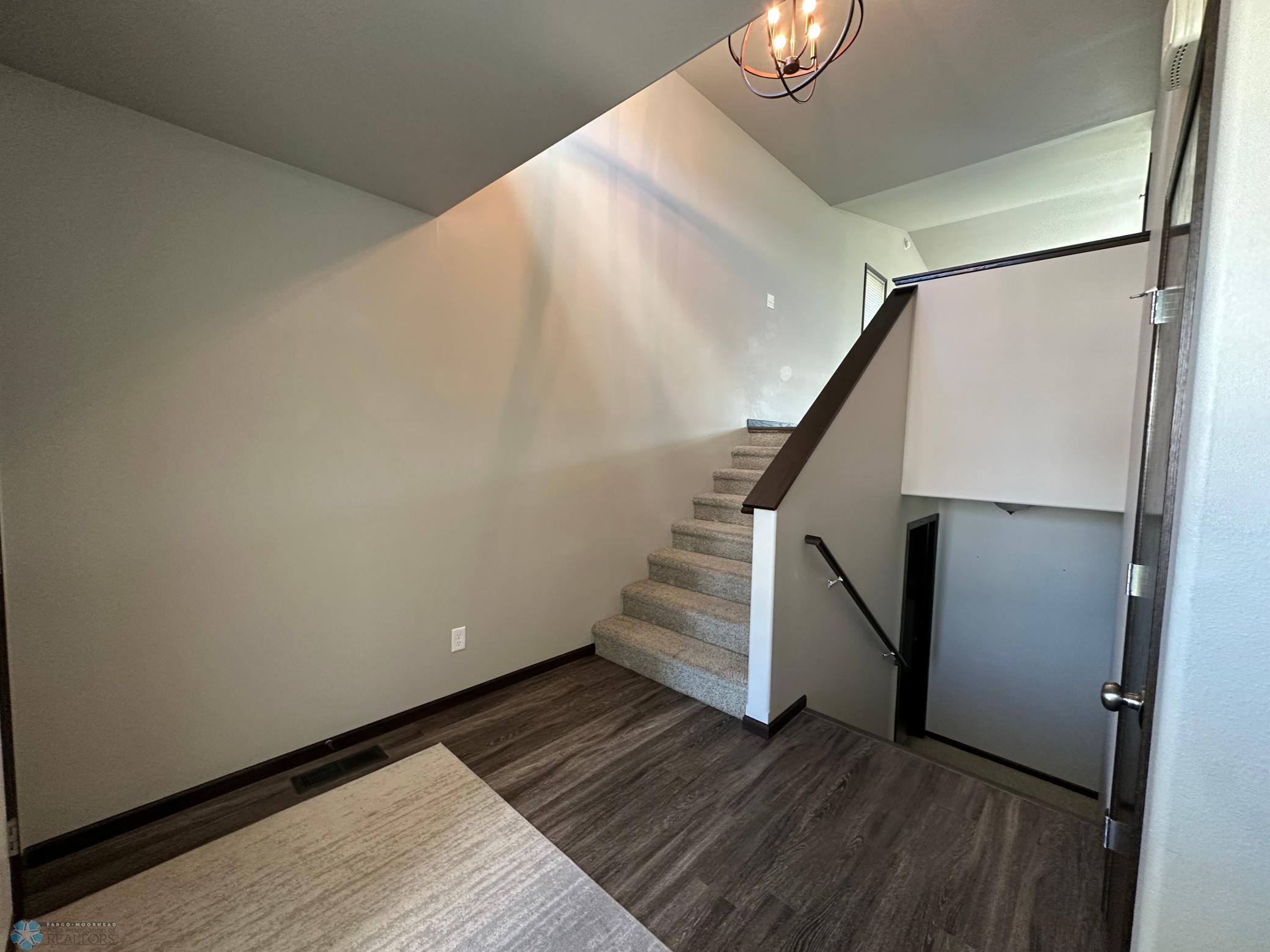 Lrg Foyer