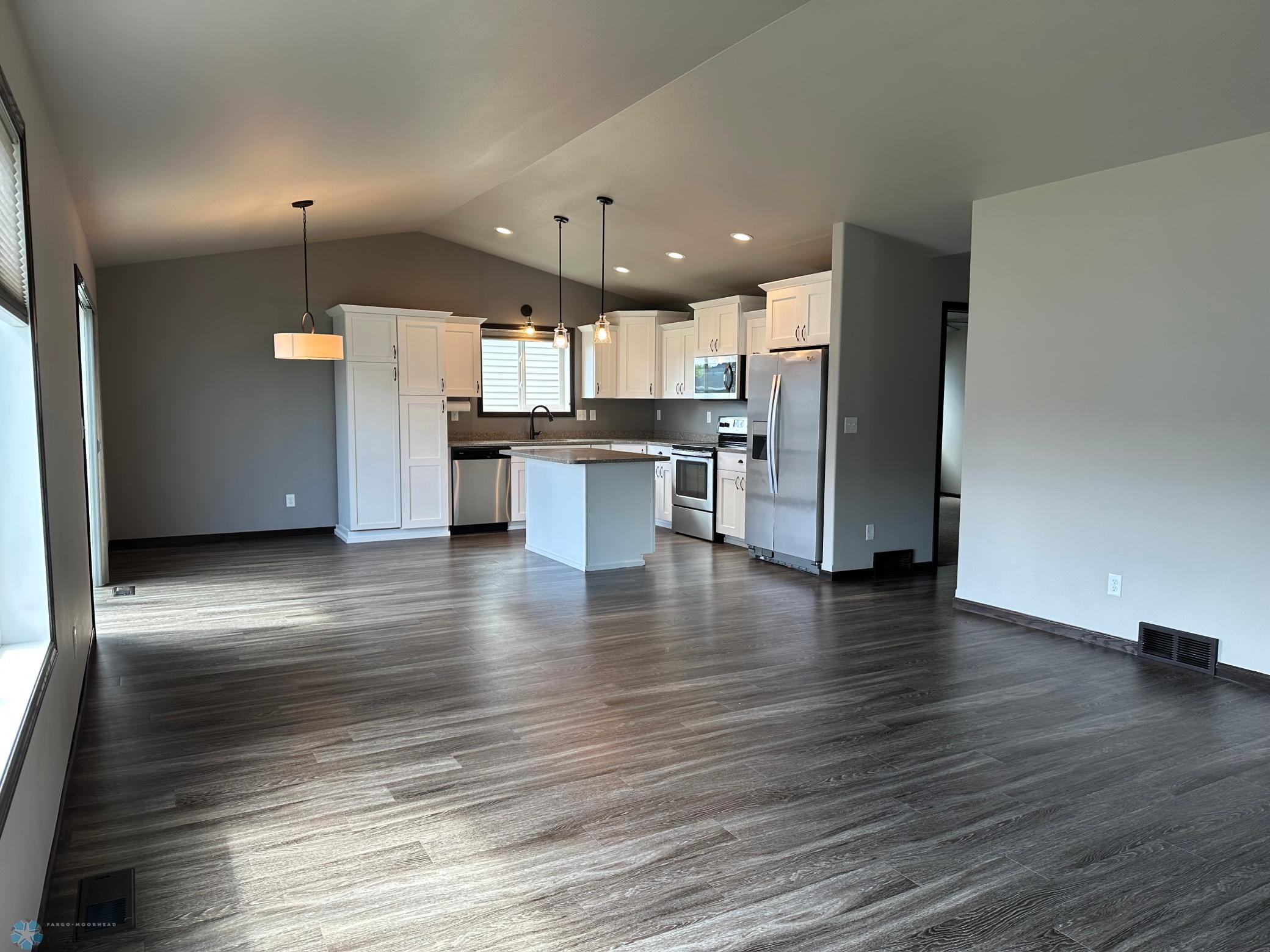 Dining/Kitchen
