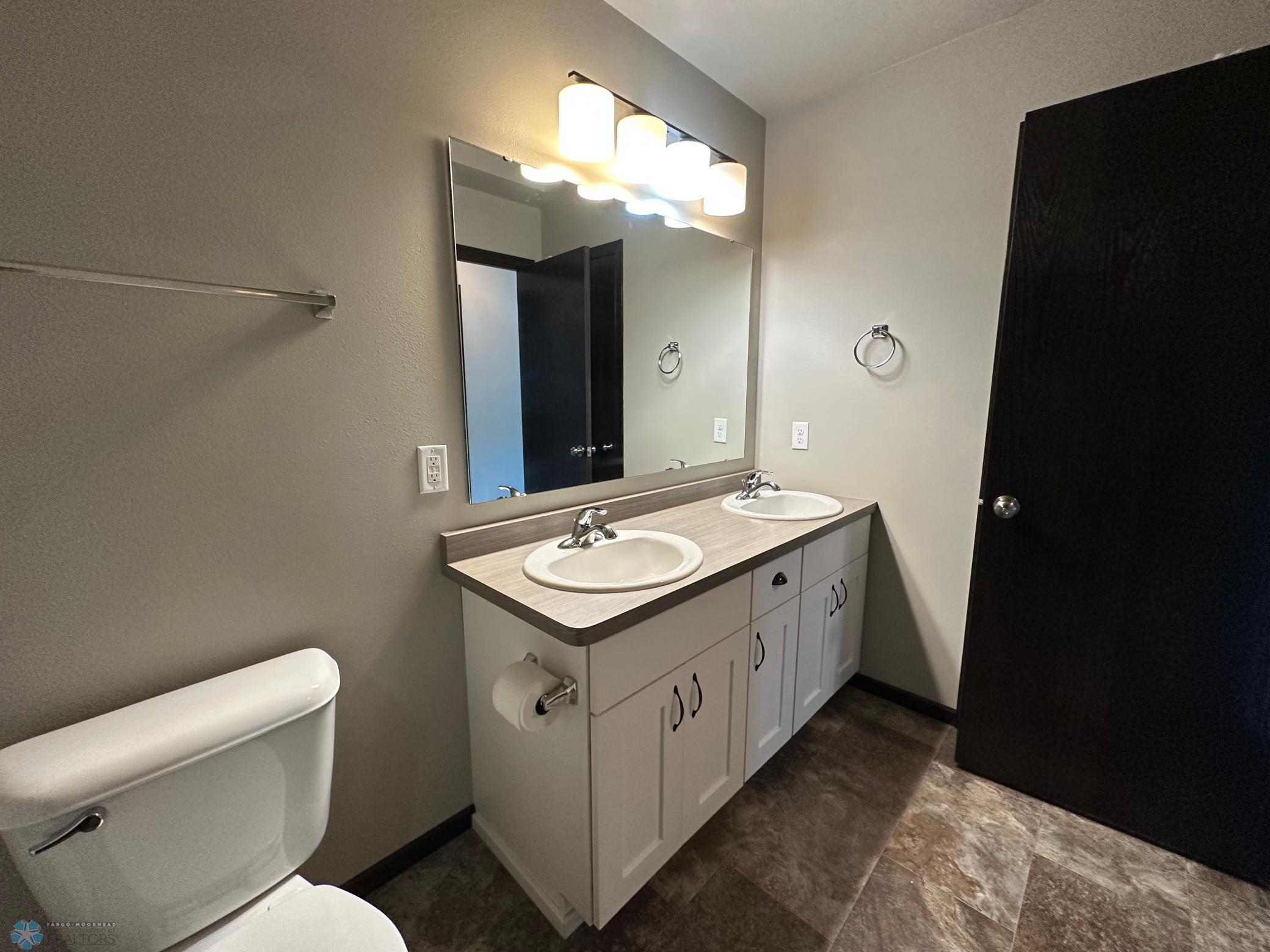 Dble Sinks