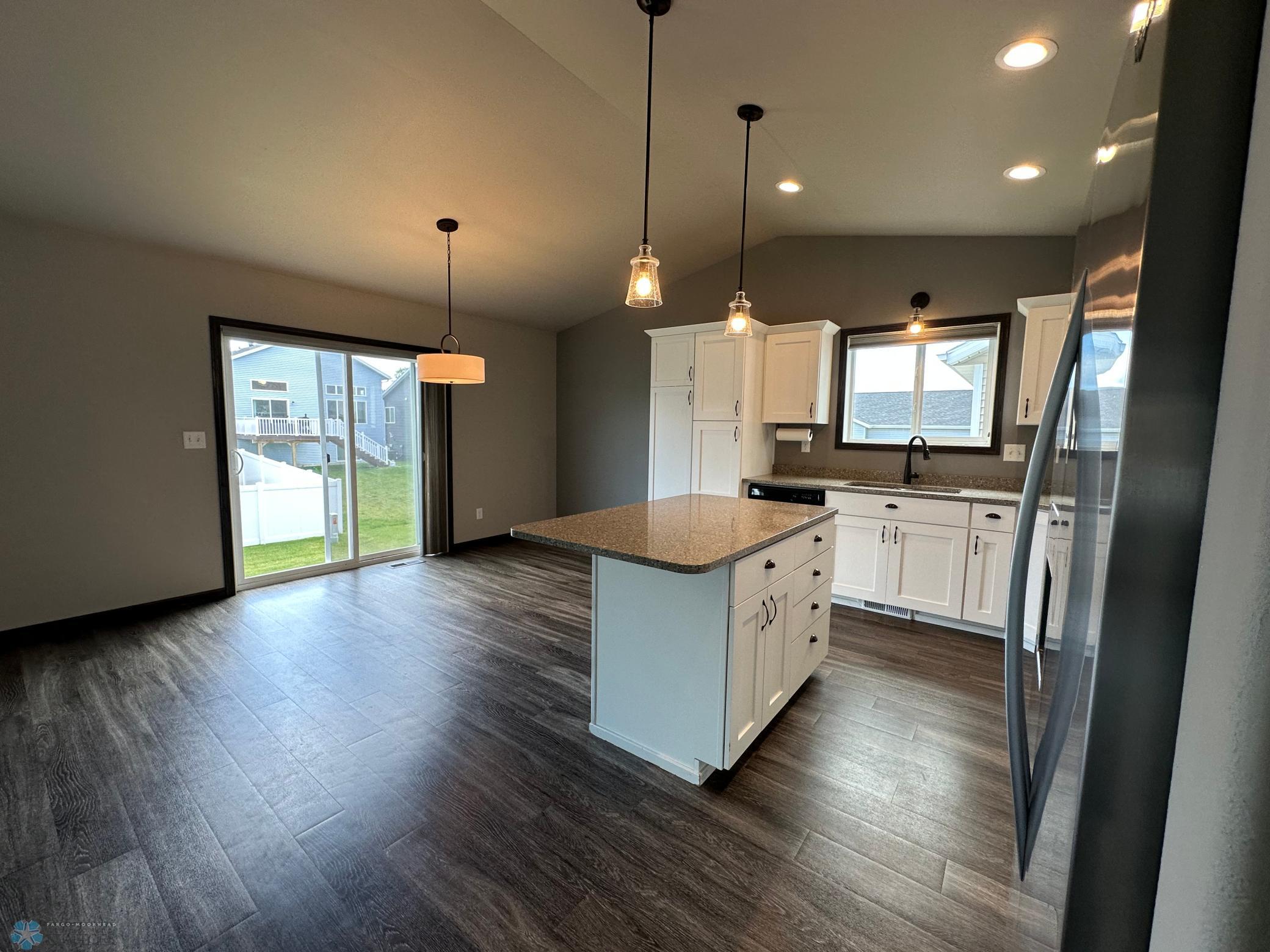Kitchen/Dining