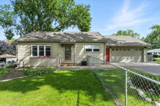 685 49th Avenue NE, Columbia Heights, MN 55421