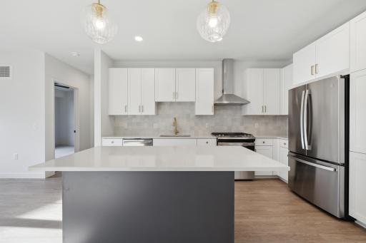 4917 Eden Avenue, 724, Edina, MN 55424