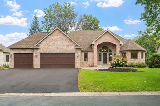 6724 Clearwater Creek Drive, Hugo, MN 55038