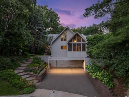 4004 Roanoke Circle, Golden Valley, MN 55422