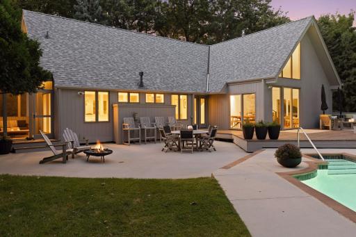 4004 Roanoke Circle, Golden Valley, MN 55422