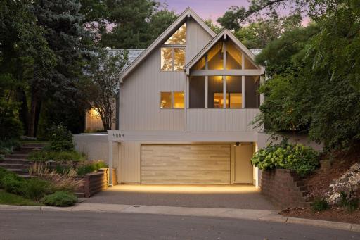 4004 Roanoke Circle, Golden Valley, MN 55422