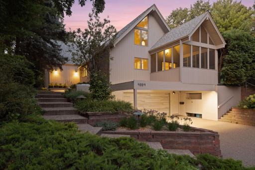 4004 Roanoke Circle, Golden Valley, MN 55422
