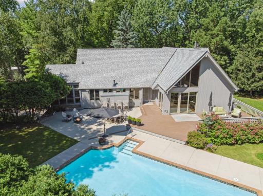 4004 Roanoke Circle, Golden Valley, MN 55422