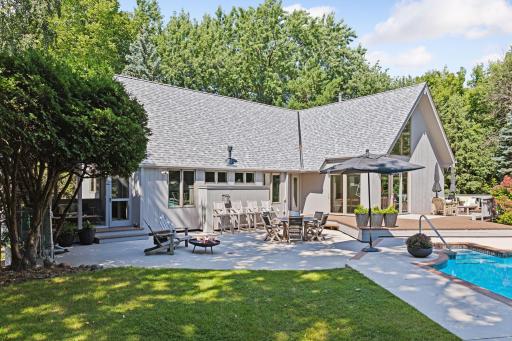 4004 Roanoke Circle, Golden Valley, MN 55422