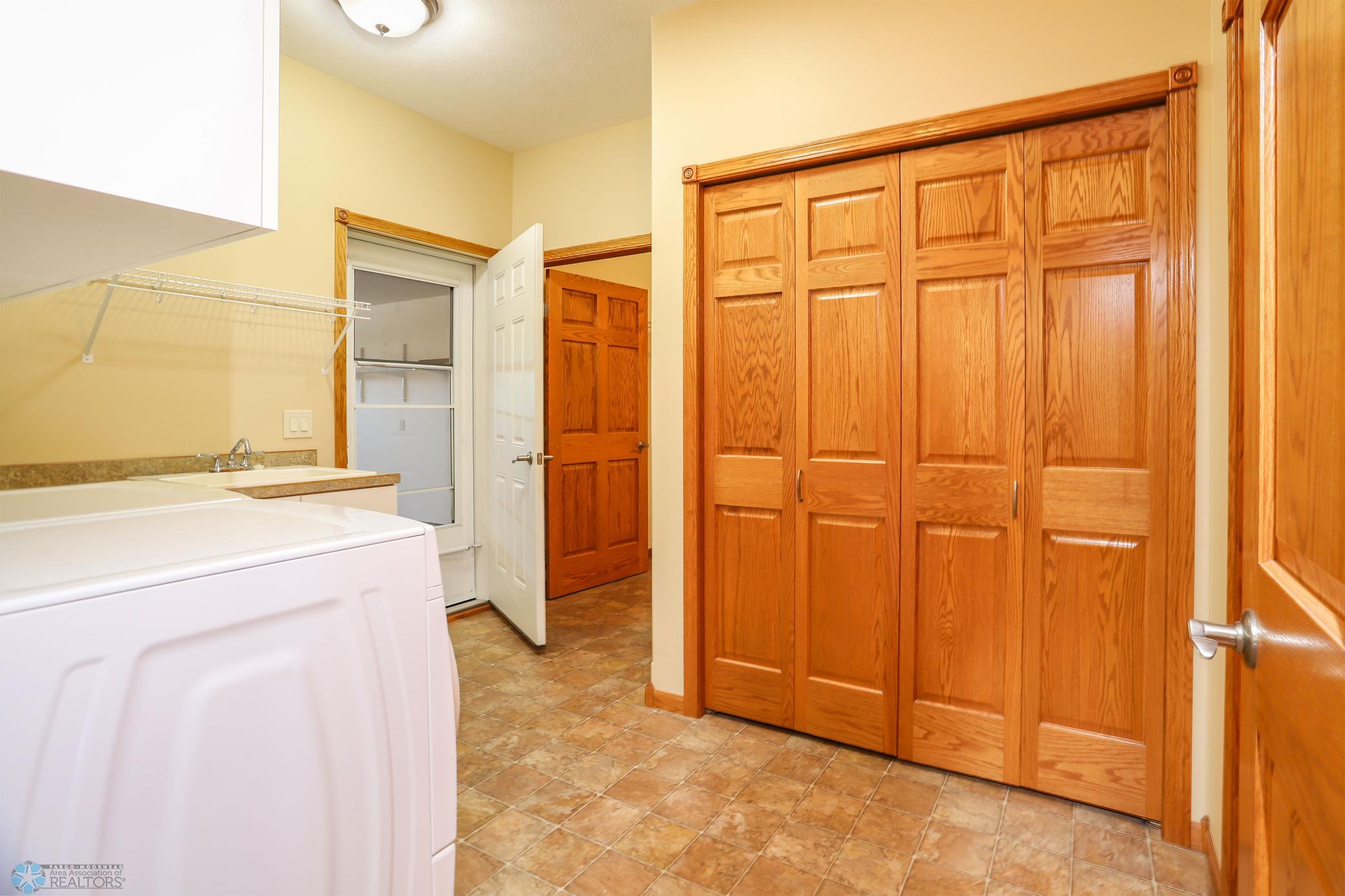 laundry area/door to garage