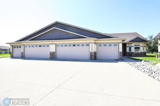 4729 44th Street S, Fargo, ND 58104